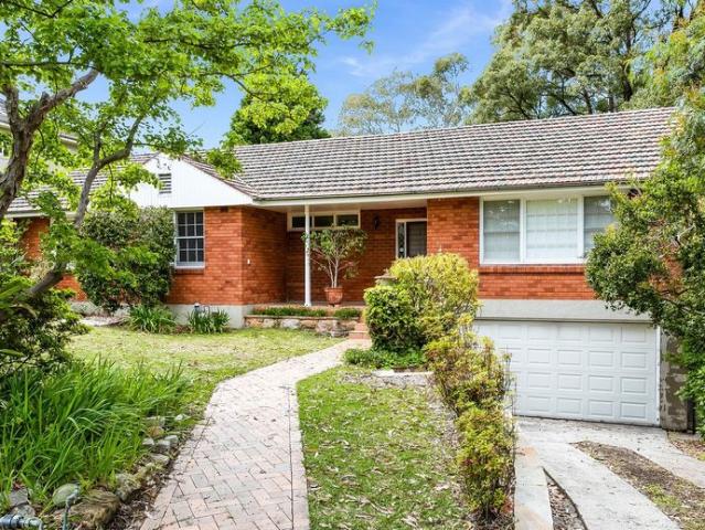 Comfortable family retreat for those seeking a fixed 12M lease