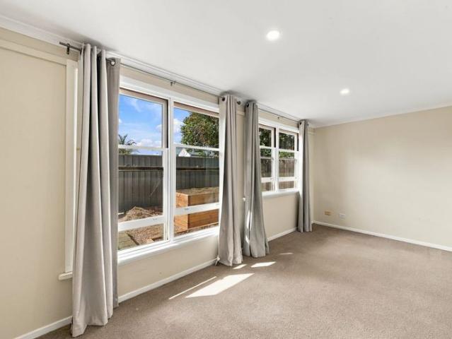 Comfortable Four Bedroom Living on Barkly Street
