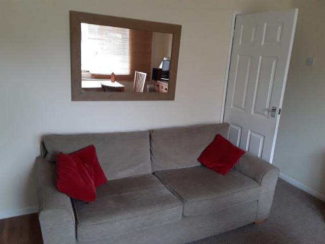 Comfortable Flatlet to Let 600 Inclusive