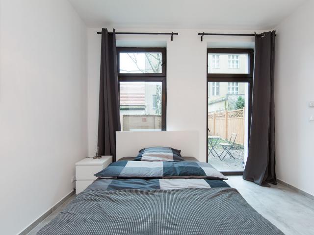 Comfortable, fully furnished studio, Berlin Amsterdam Apartments for Rent
