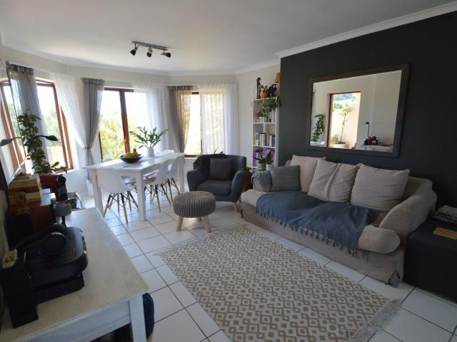 Comfortable Furnished 3 Bedroom Apartment