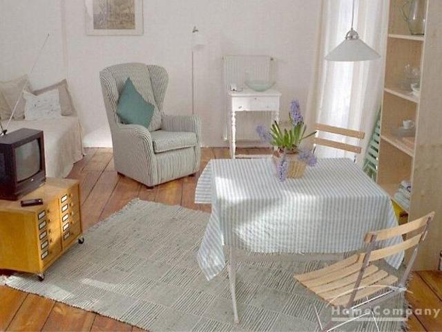Comfortable furnished studio flat in Kreuzberg