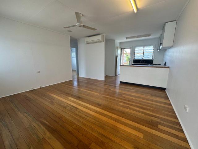 Comfortable Highset Home in Convenient Pimlico Location