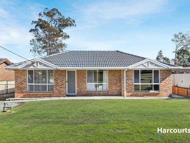 Comfortable Home & Abundant Parking on 1113sqm