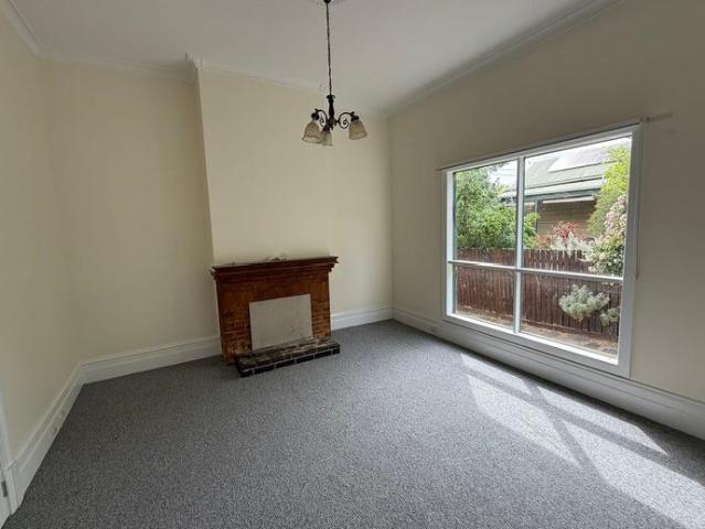 Comfortable Home Close to the CBD