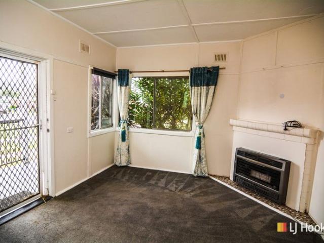 Comfortable Home & Great Location