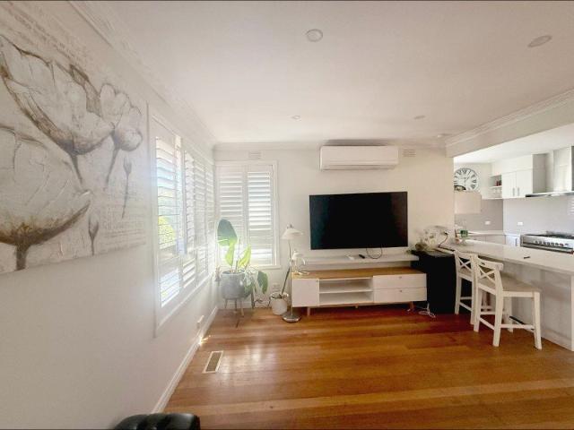 Comfortable Home in a Convenient Mulgrave Location