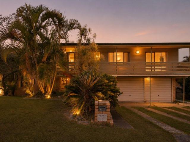 Comfortable home in a peaceful, sought after neighbourhood