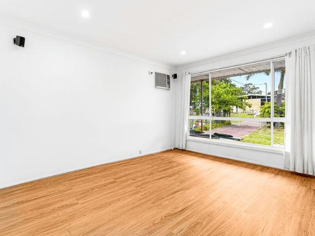 COMFORTABLE HOME IN GREAT LOCATION