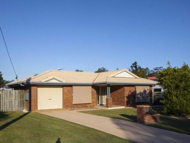 Comfortable home in Sought After Bell Hilltop