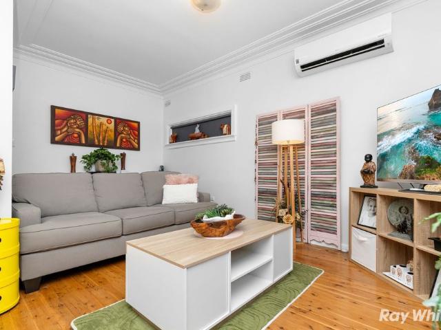 Comfortable Kooringal Home