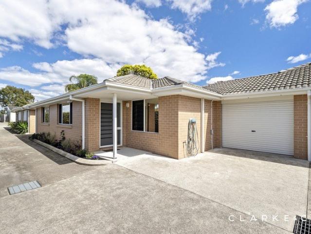 COMFORTABLE LIVING, CONVENIENTLY POSITIONED!