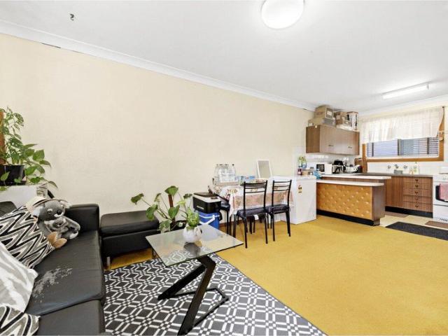 COMFORTABLE LIVING CLOSE TO GREEN HILLS AND MAITLAND AMENITIES