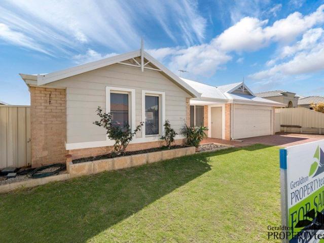 Comfortable Living at 3 Angler Parade