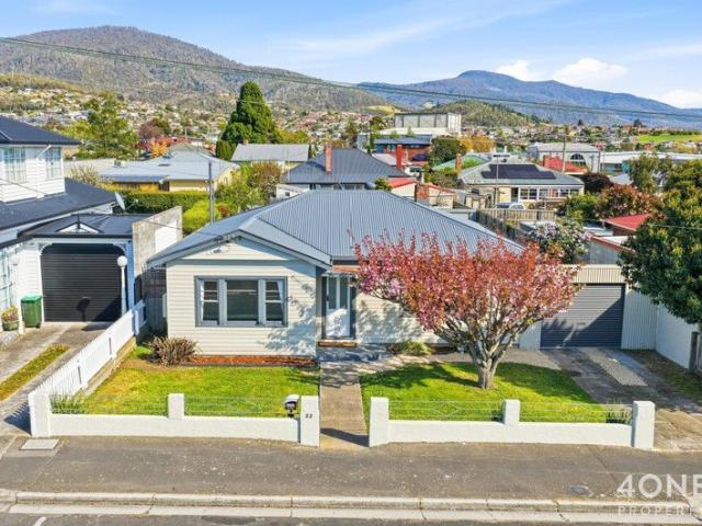 Comfortable Living, Generous Space & Everyday Convenience