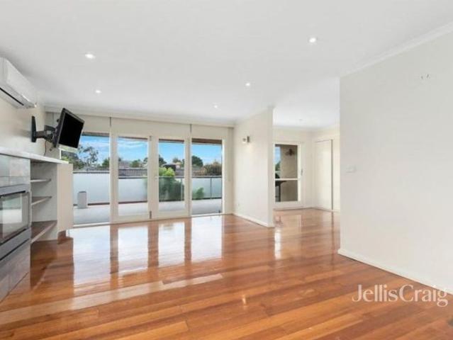 COMFORTABLE LIVING, GREAT LOCATION
