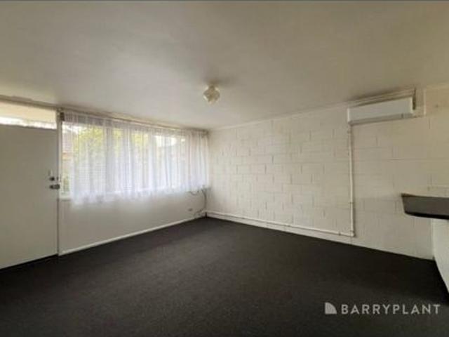 Comfortable Living in a Convenient Chelsea Location