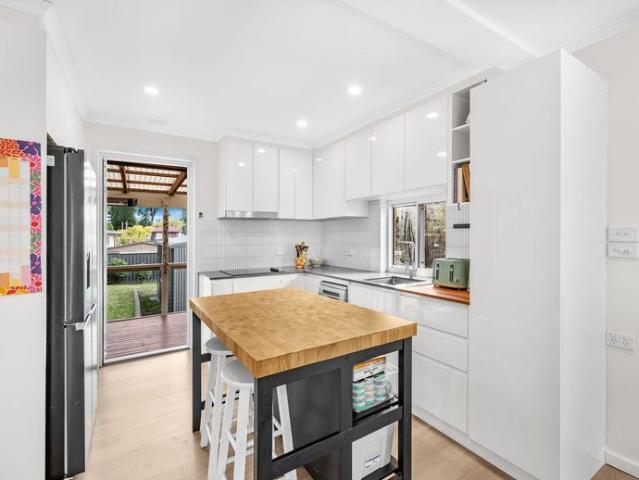 Comfortable Living in a Convenient Karabar Location