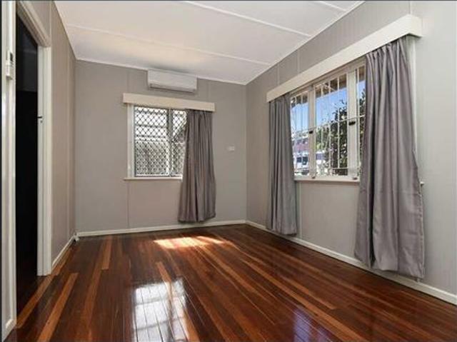 Comfortable Living in a Convenient Location!