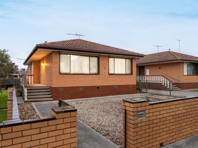 Comfortable living in a convenient location