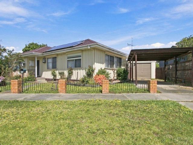 Comfortable Living in a Convenient Rosedale Location