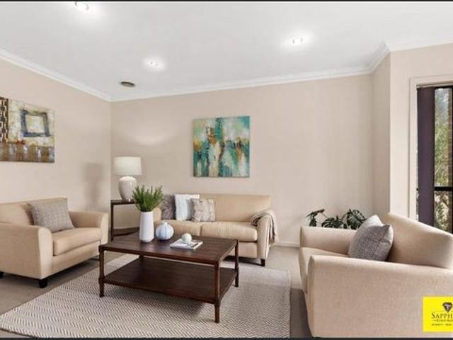 Comfortable Living in a Convenient South Morang Location