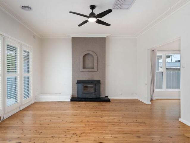 COMFORTABLE LIVING IN A GREAT LOCATION