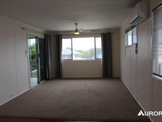 Comfortable Living in a Peaceful Wynnum West Pocket