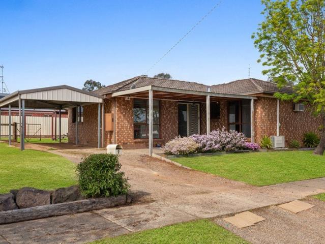 Comfortable Living in a Peaceful Setting