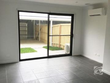 COMFORTABLE LIVING IN A PRIME WALKABLE LOCATION