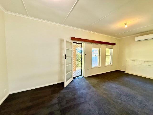 Comfortable living in a prime location!