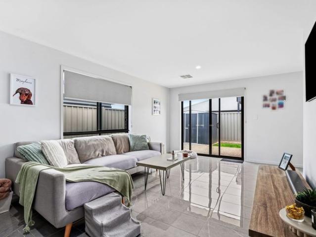 Comfortable Living in a Quiet Court Location
