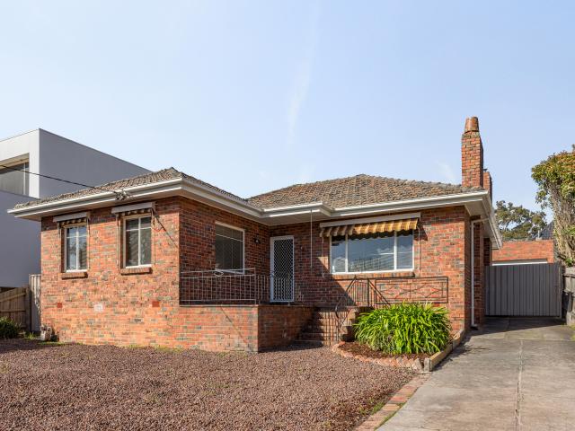 Comfortable Living in a Superb Location