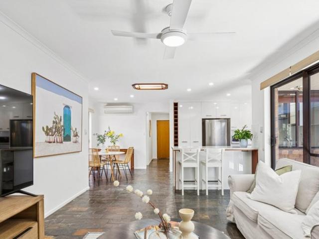 Comfortable Living in Leafy Happy Valley