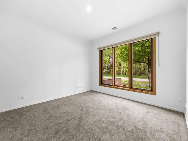 COMFORTABLE LIVING IN SOUGHT AFTER BLACK HILL