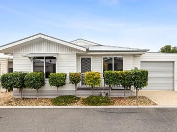 Comfortable Living in Prime Community
