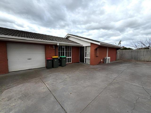 COMFORTABLE LIVING IN THE HEART OF MOSSFIEL ESTATE