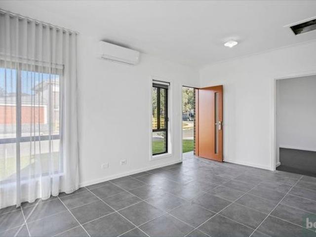 Comfortable living in the heart of Bingara Gorge