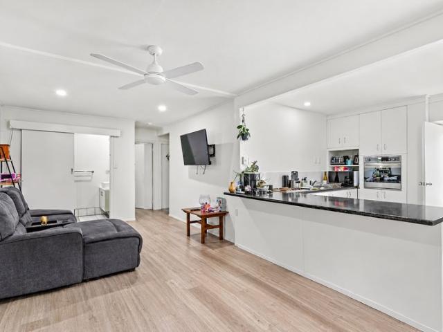 Comfortable Living in the Heart of Cannonvale