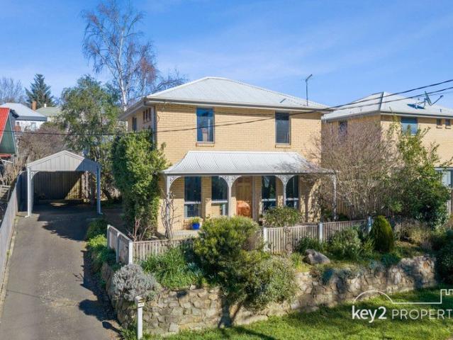 Comfortable Living in the Heart of Deloraine