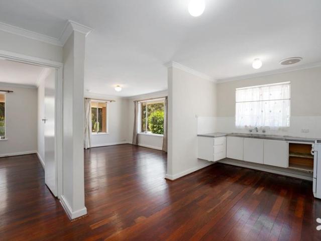 Comfortable Living in the Heart of Kardinya