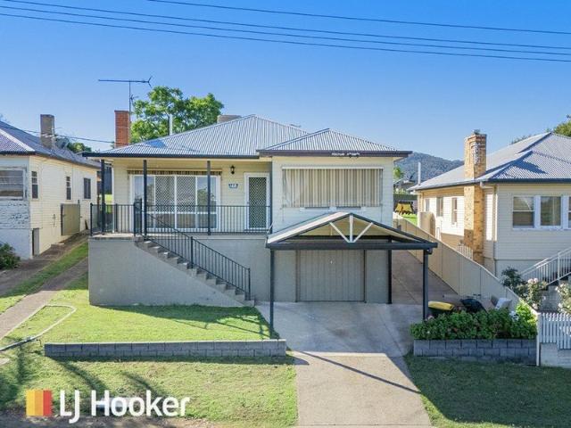 Comfortable Living on a Generous 692sqm Block