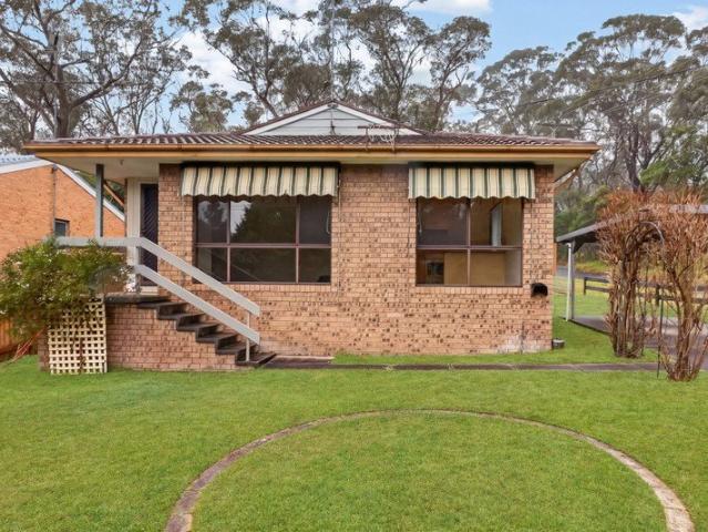Comfortable Living on a Sunny Level Block