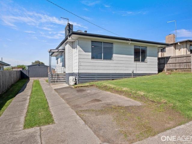 Comfortable Living with Excellent First Home or Investment Appeal