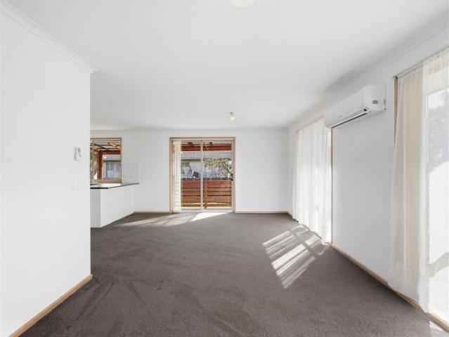 Comfortable Living with Plenty of Outdoor Space