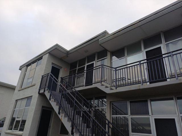 Comfortable living with sea views