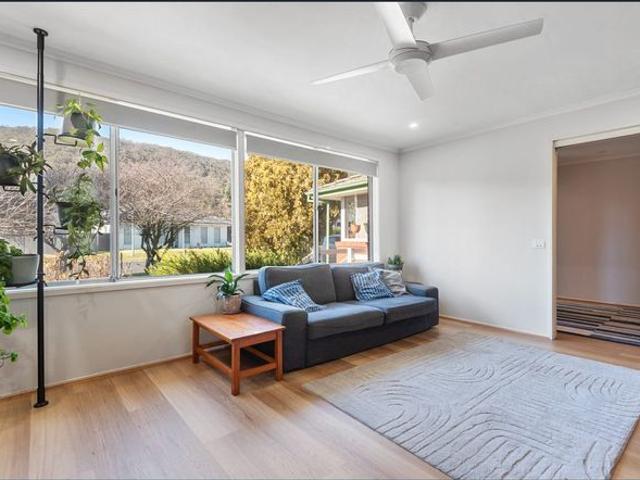 Comfortable Living with Space to Enjoy