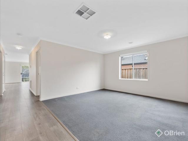 Comfortable Living with Space to Enjoy