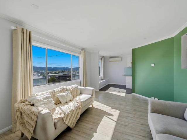 Comfortable Living with Space to Enjoy in Glenorchy