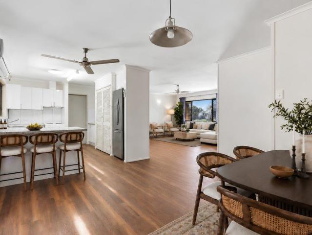 Comfortable Living with Space to Make Your Own
